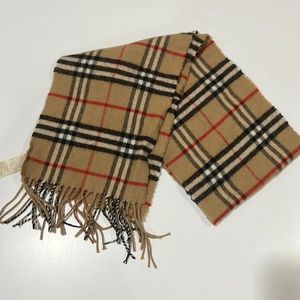 Burberry Classic Nova Check Scarf